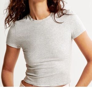 Abercrombie & Fitch Heather Gray Essential Baby Tee Size XXS